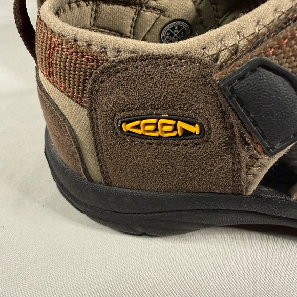 KEEN‎ Women’s Newport H2 Waterproof Hiking Sandals Size 5 - Picture 2 of 13